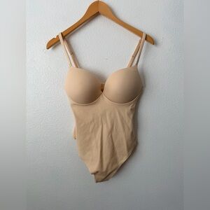 SKIMS Ultimate Thong Bodysuit Sand M Sculpting Shapewear NWT